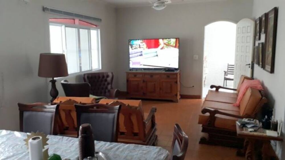 Casa, 5 quartos, 201 m² - Foto 1