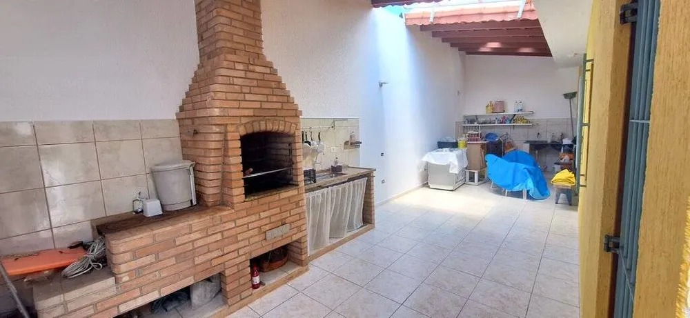 Casa, 3 quartos, 161 m² - Foto 2