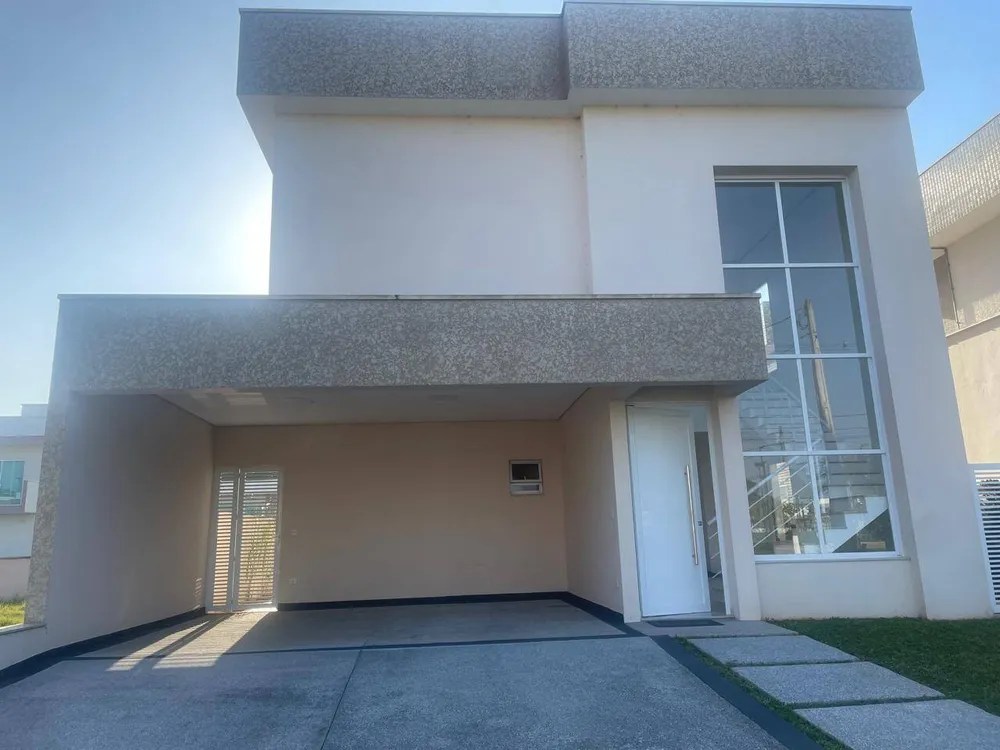 Casa, 4 quartos, 253 m² - Foto 1