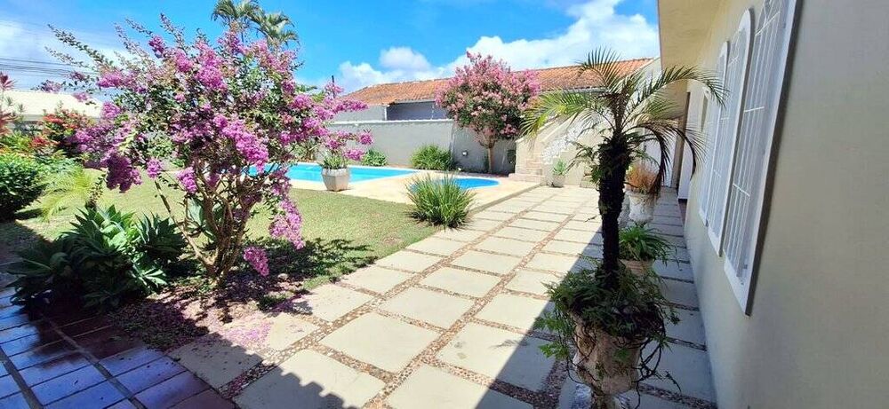 Casa, 4 quartos, 199 m² - Foto 1