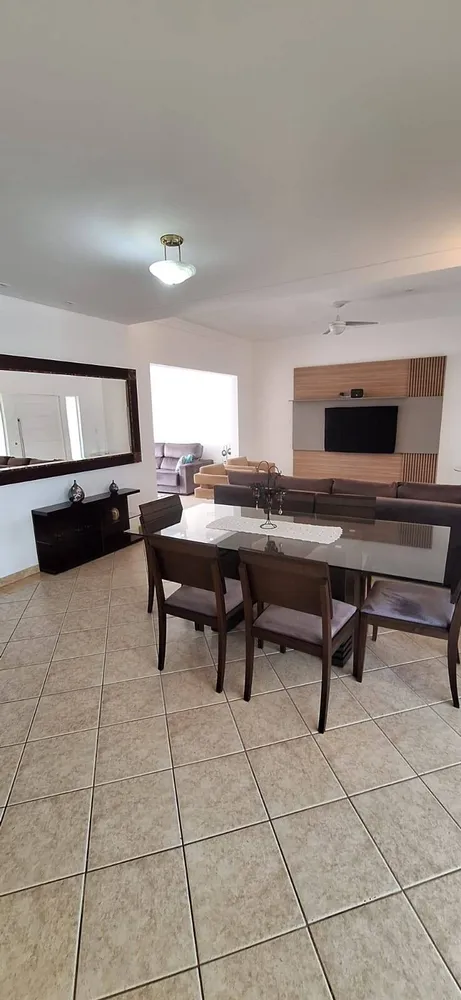 Casa, 4 quartos, 267 m² - Foto 3