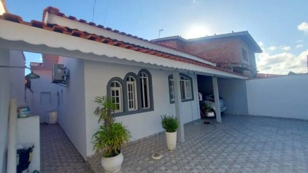 Casa, 3 quartos, 141 m² - Foto 1