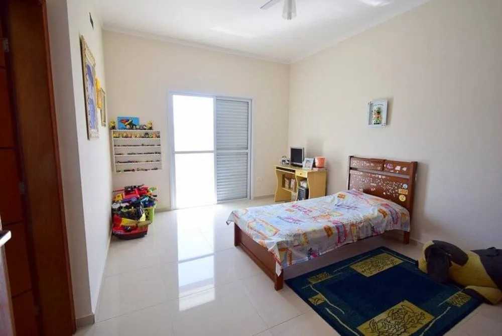 Casa, 3 quartos, 240 m² - Foto 8