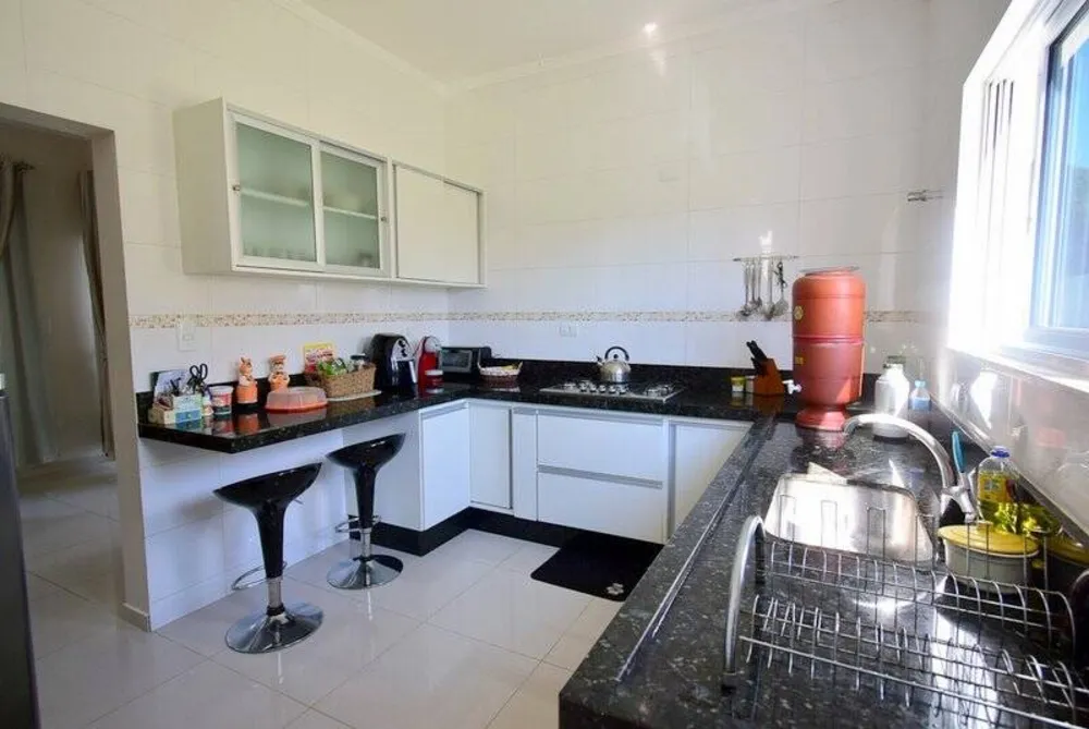 Casa, 3 quartos, 240 m² - Foto 6
