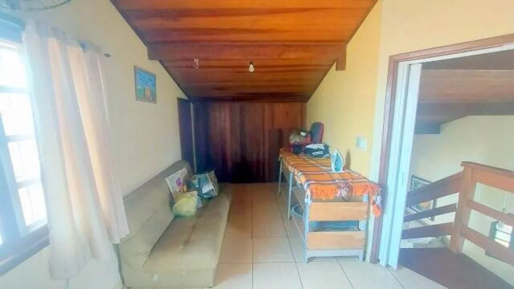 Casa, 4 quartos, 189 m² - Foto 2