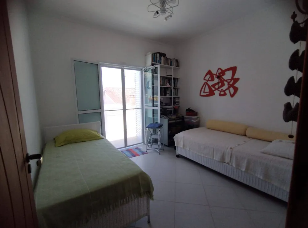 Casa, 4 quartos, 265 m² - Foto 9