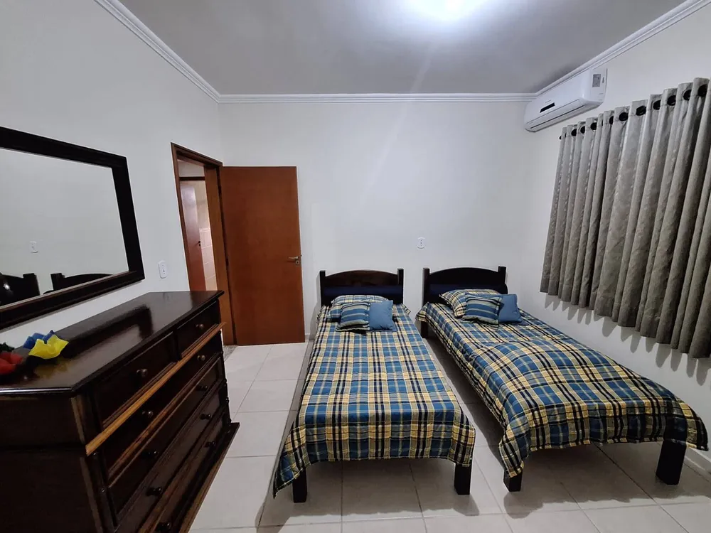 Casa, 3 quartos, 195 m² - Foto 3