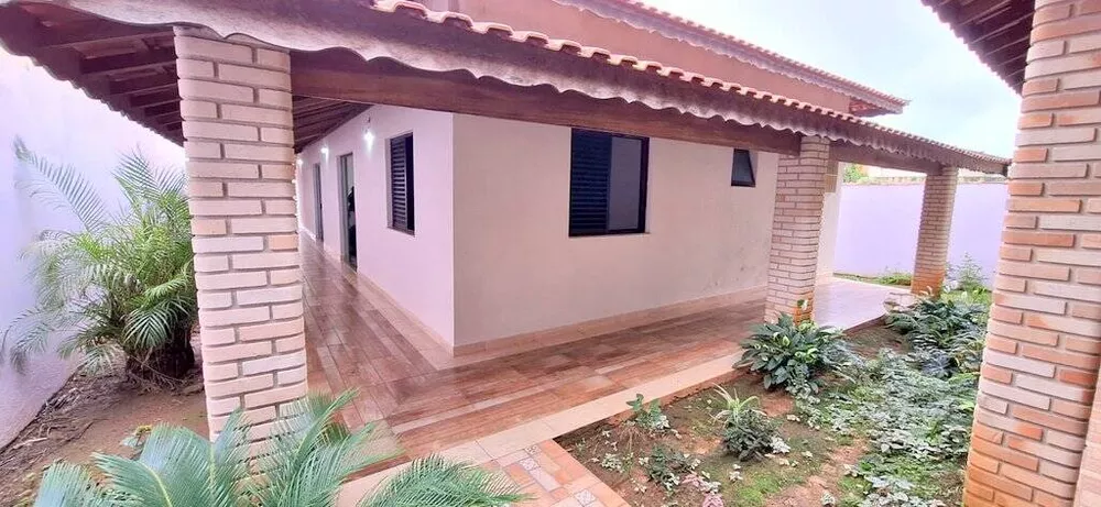 Casa à venda com 4 quartos, 215m² - Foto 3