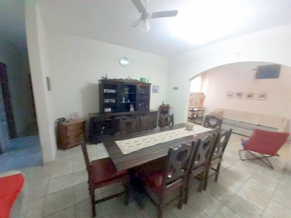 Casa, 5 quartos, 194 m² - Foto 2