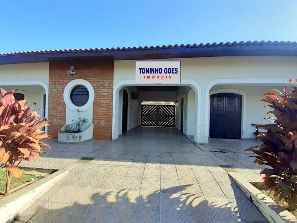 Casa, 5 quartos, 194 m² - Foto 1