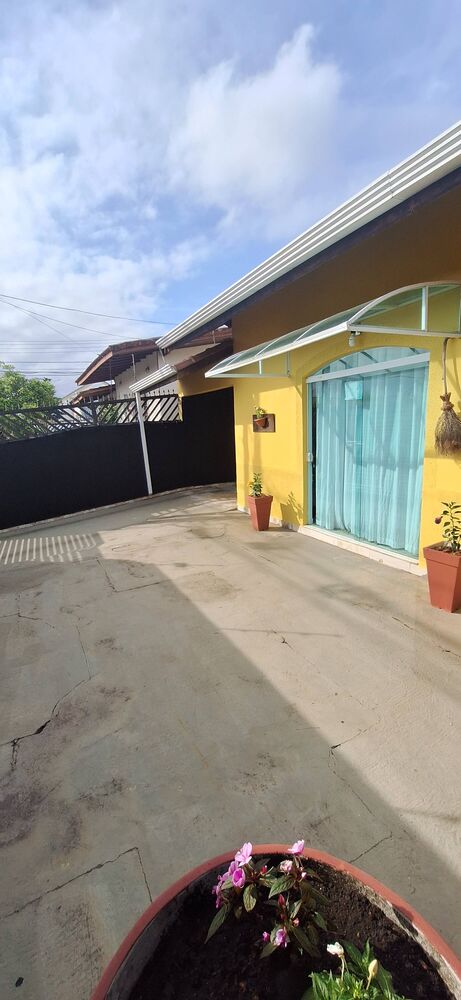 Casa, 4 quartos, 189 m² - Foto 1