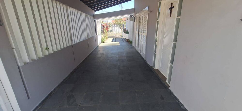 Casa, 5 quartos, 246 m² - Foto 4