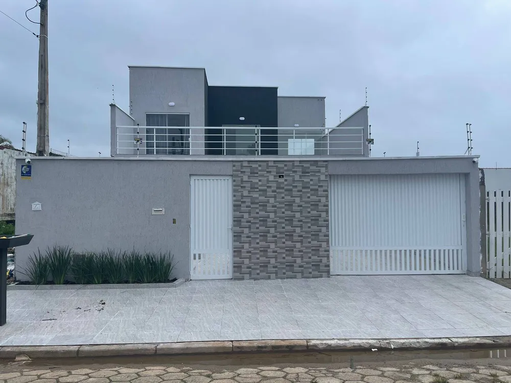 Casa, 4 quartos, 247 m² - Foto 1