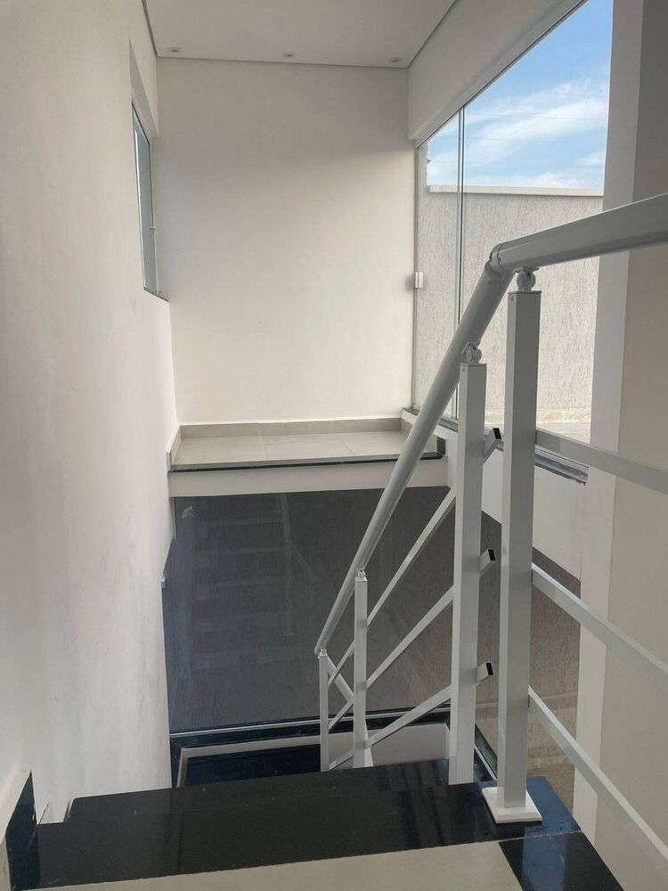 Casa, 4 quartos, 247 m² - Foto 3