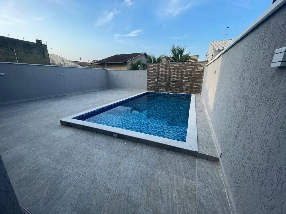 Casa, 4 quartos, 247 m² - Foto 1