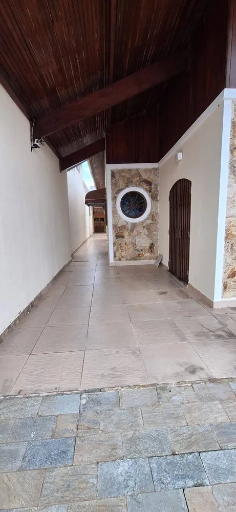 Casa, 3 quartos, 179 m² - Foto 1