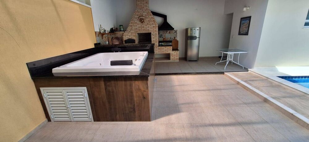 Casa, 4 quartos, 254 m² - Foto 2