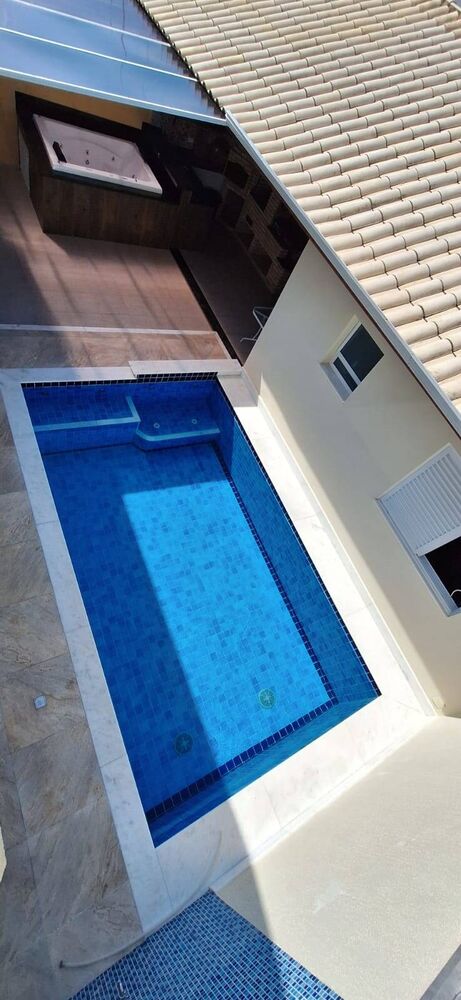 Casa, 4 quartos, 254 m² - Foto 1