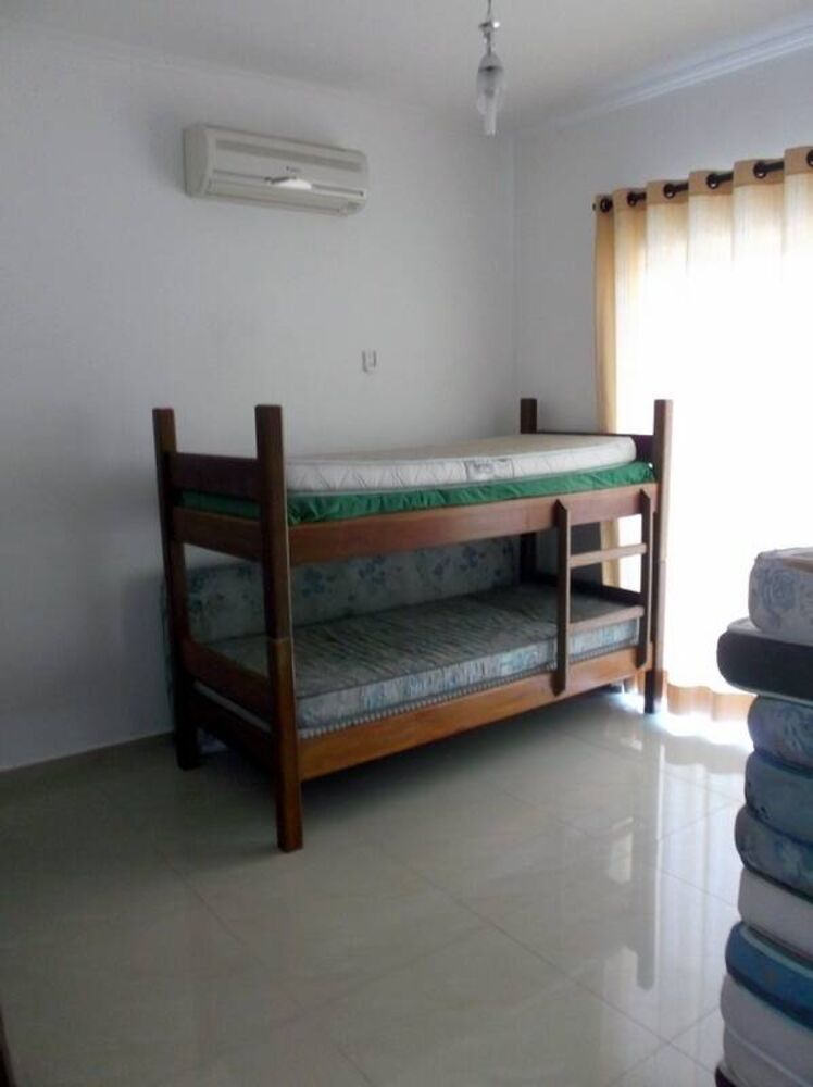 Casa à venda com 4 quartos, 320m² - Foto 4