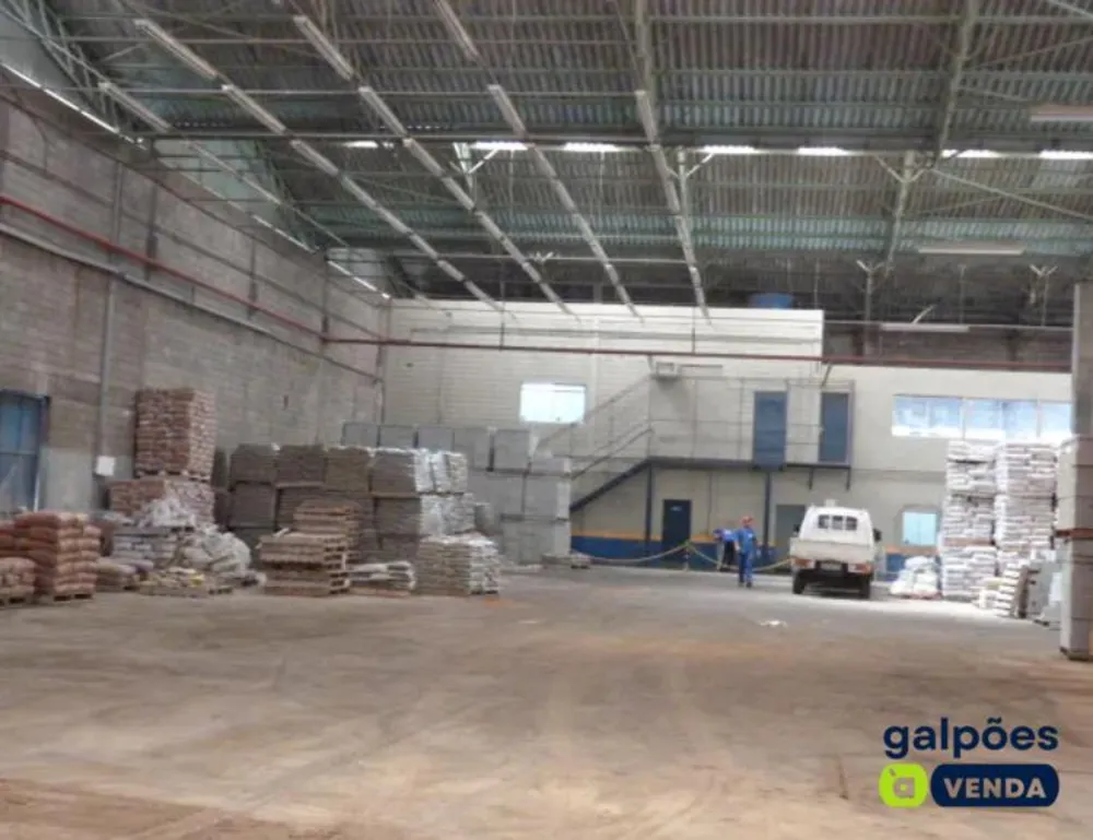 Depósito-Galpão, 4975 m² - Foto 1