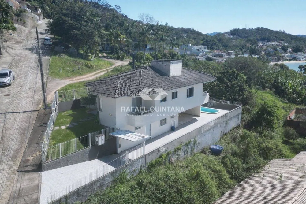Casa, 3 quartos, 250 m² - Foto 2