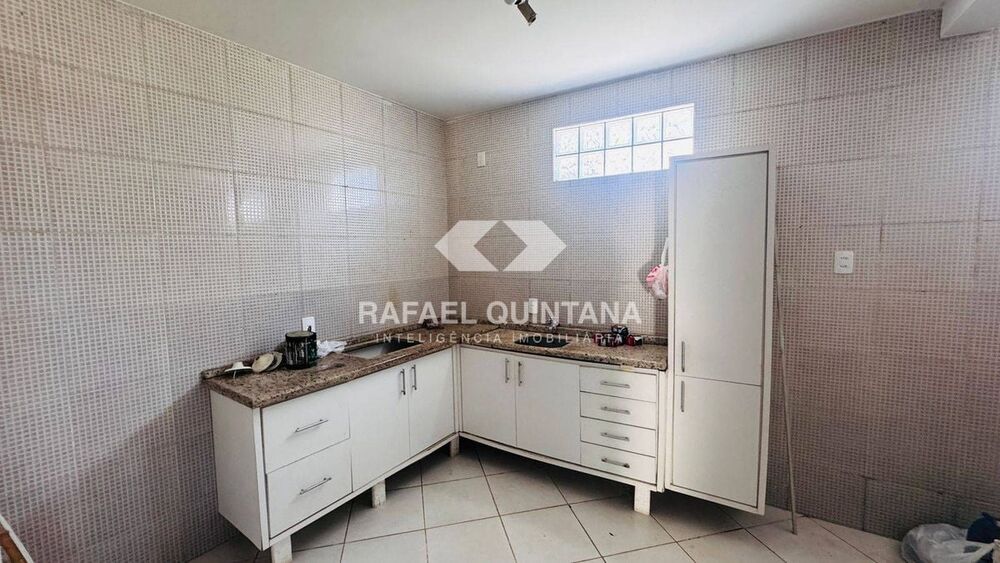 Casa para alugar com 2 quartos, 199m² - Foto 11