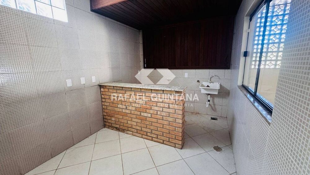 Casa para alugar com 2 quartos, 199m² - Foto 9