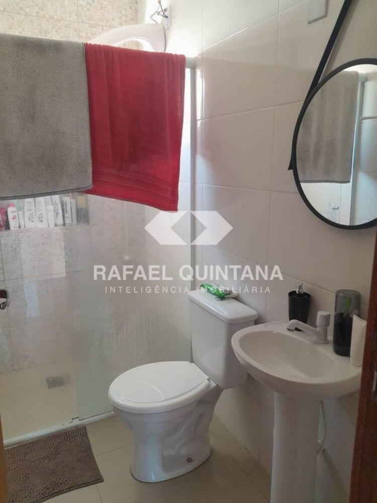 Casa à venda com 2 quartos, 63m² - Foto 4