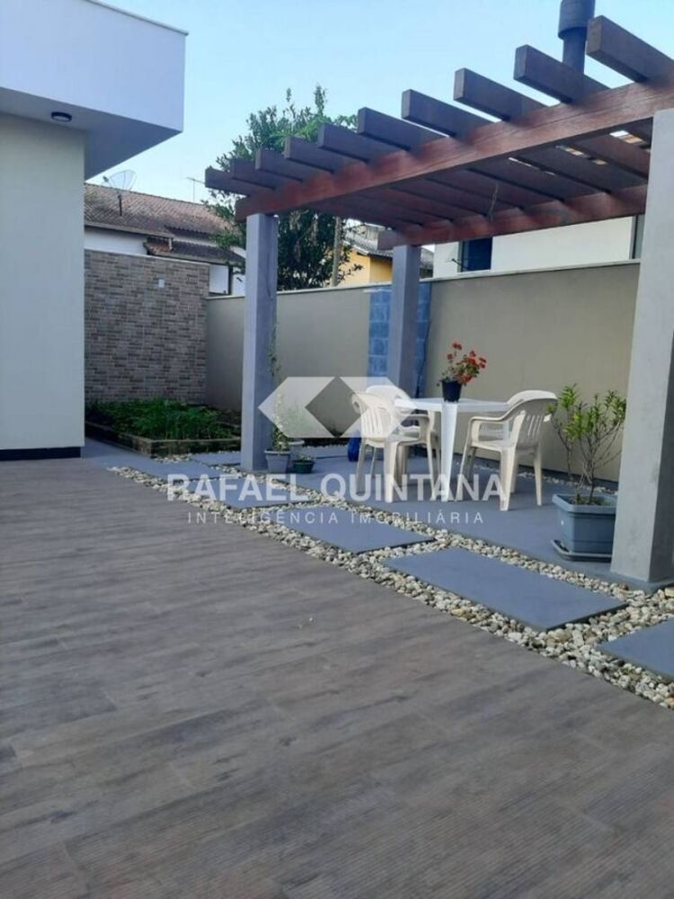 Casa à venda com 3 quartos, 187m² - Foto 4