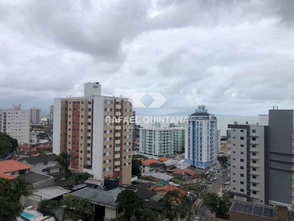 Apartamento à venda com 3 quartos, 92m² - Foto 2