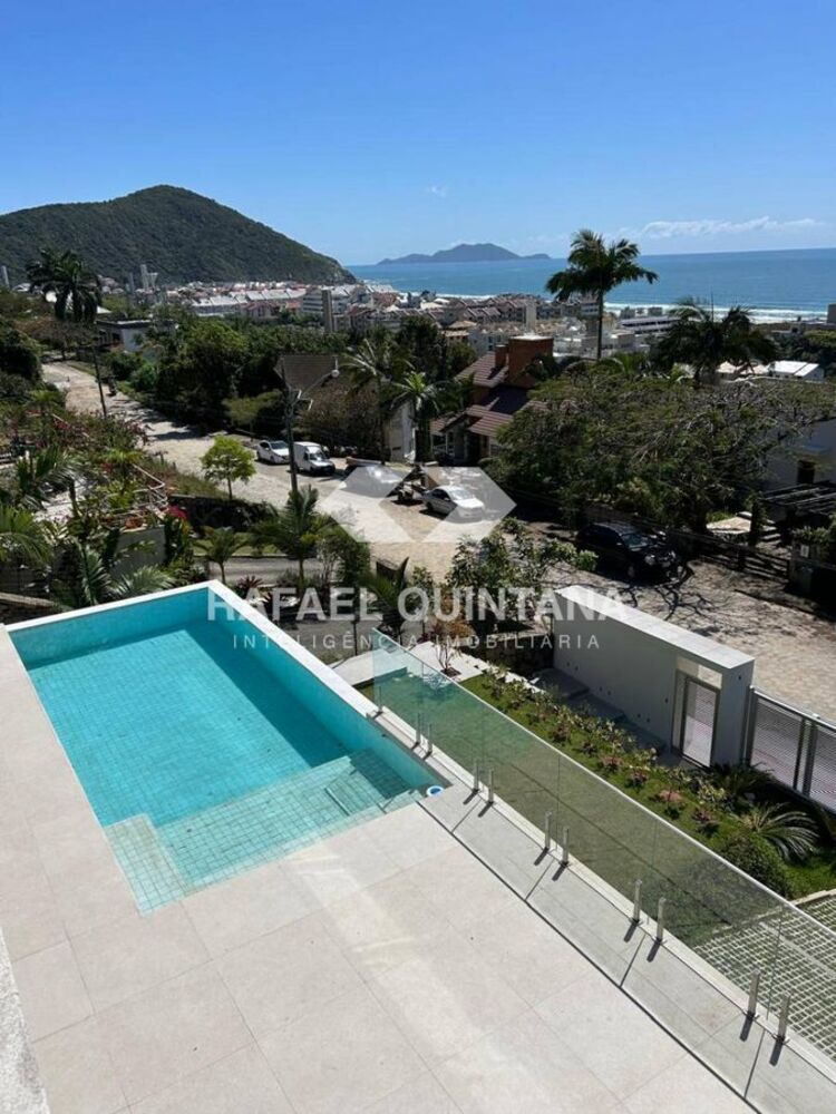 Casa à venda com 6 quartos, 600m² - Foto 4