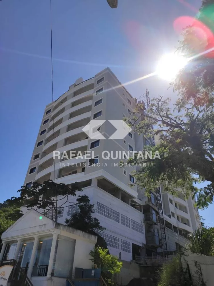 Apartamento à venda com 2 quartos, 75m² - Foto 2