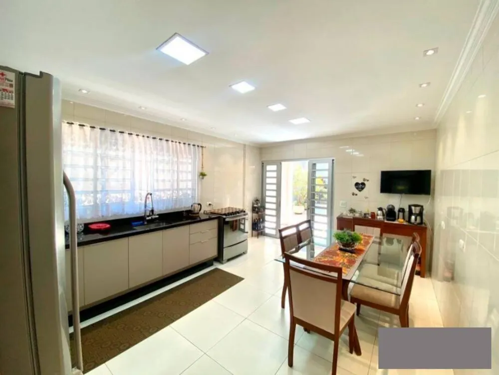 Casa, 3 quartos, 178 m² - Foto 3