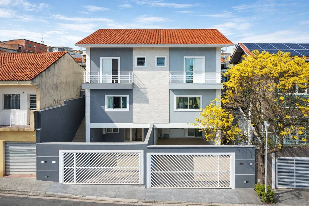 Sobrado, 3 quartos, 180 m² - Foto 1
