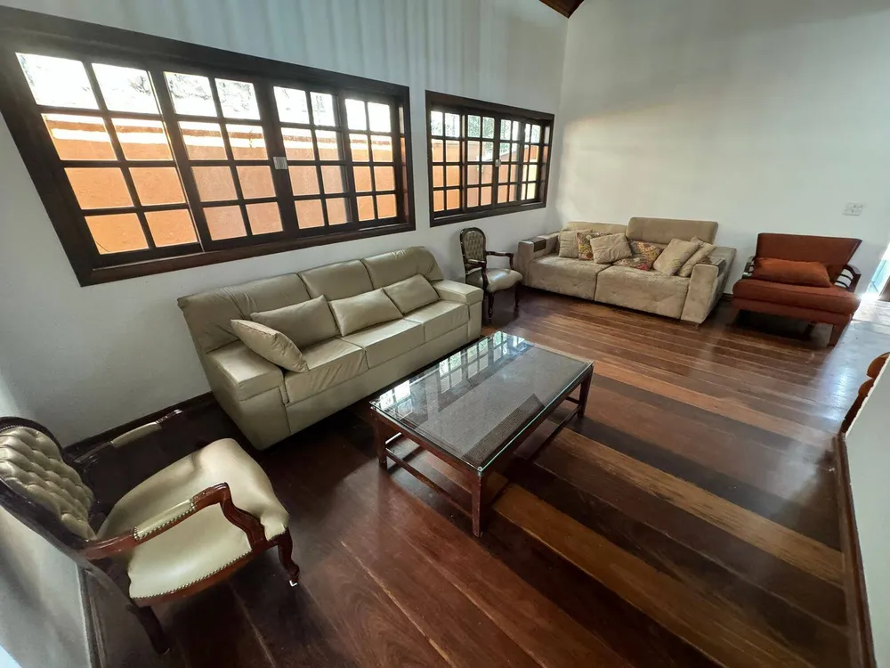 Casa, 4 quartos, 360 m² - Foto 1