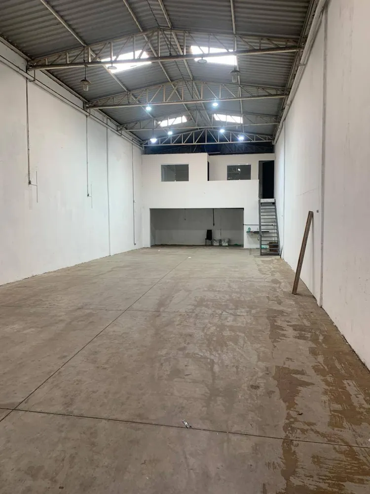 Depósito-Galpão, 200 m² - Foto 1