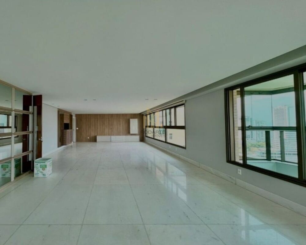 Apartamento à venda com 4 quartos, 278m² - Foto 2