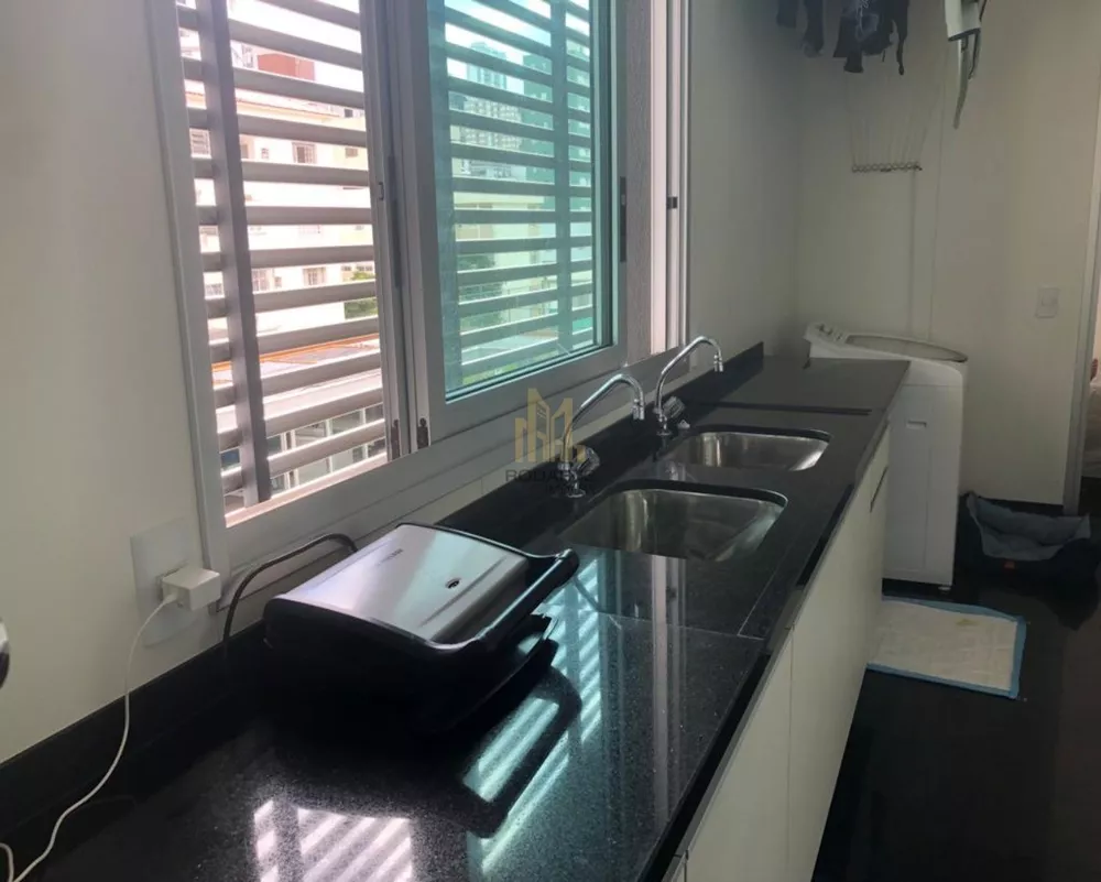 Apartamento à venda com 4 quartos, 256m² - Foto 4