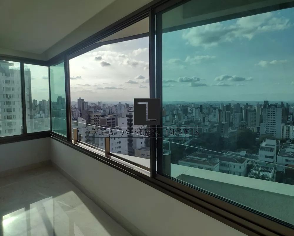 Apartamento à venda com 3 quartos, 185m² - Foto 2