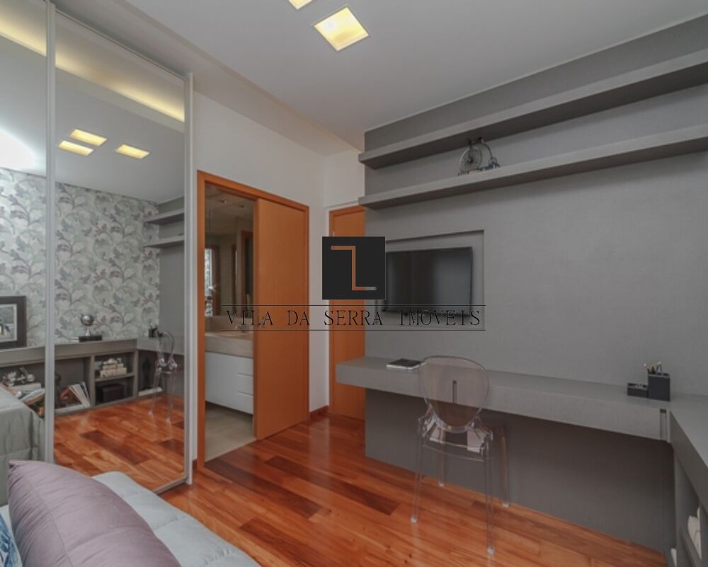 Apartamento à venda com 4 quartos, 216m² - Foto 5