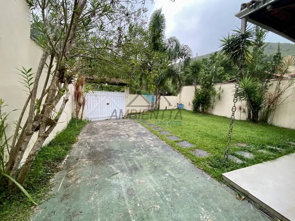 Casa, 5 quartos, 195 m² - Foto 1