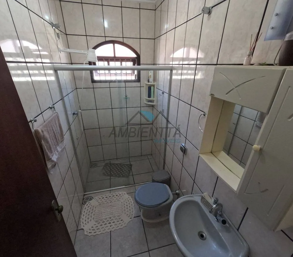 Casa, 3 quartos, 200 m² - Foto 1