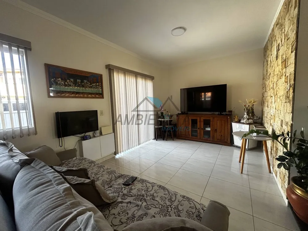 Casa, 3 quartos, 126 m² - Foto 1