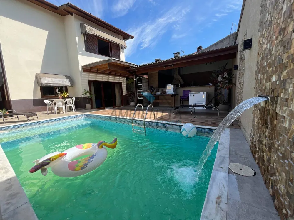 Casa, 4 quartos, 200 m² - Foto 1