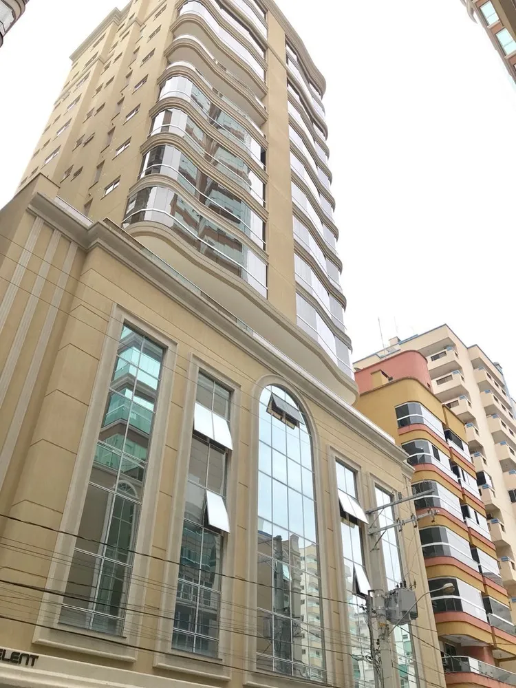 Apartamento, 4 quartos, 266 m² - Foto 1