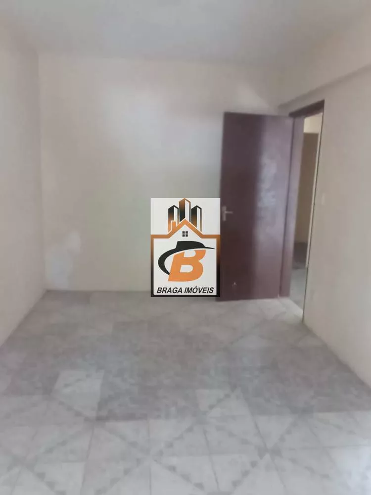 Casa à venda com 3 quartos, 65m² - Foto 2