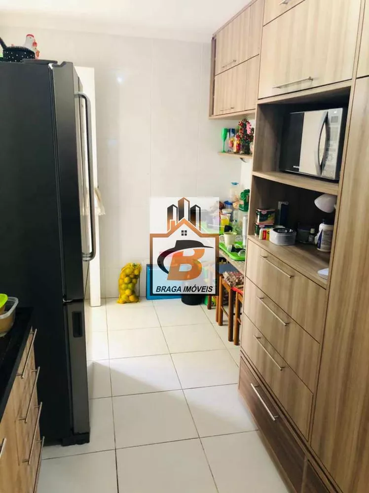 Casa à venda com 4 quartos, 150m² - Foto 2