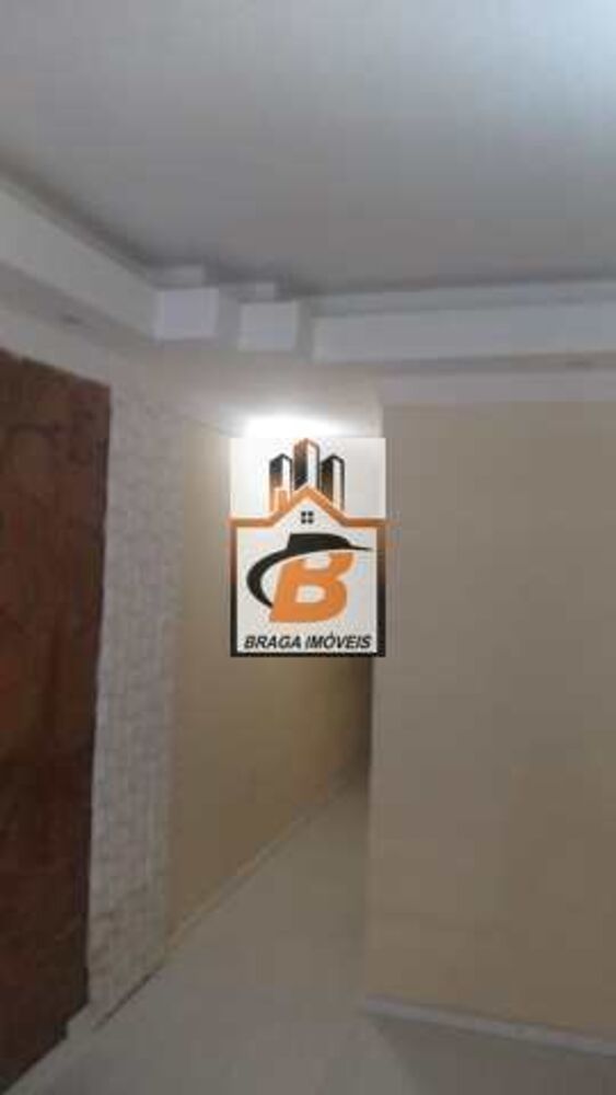Casa para alugar com 4 quartos, 150m² - Foto 2