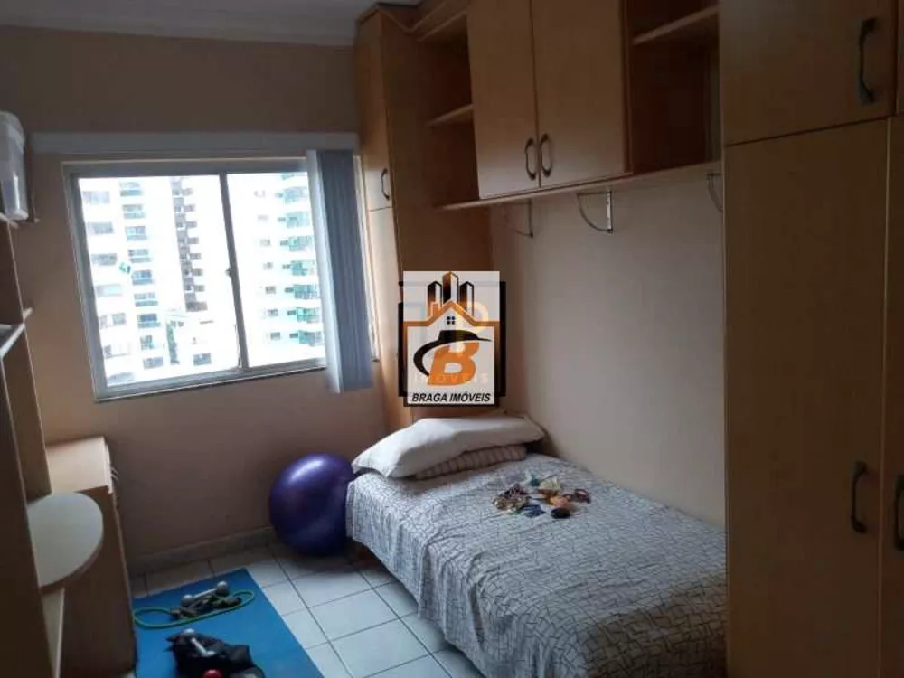 Apartamento à venda com 3 quartos, 143m² - Foto 3