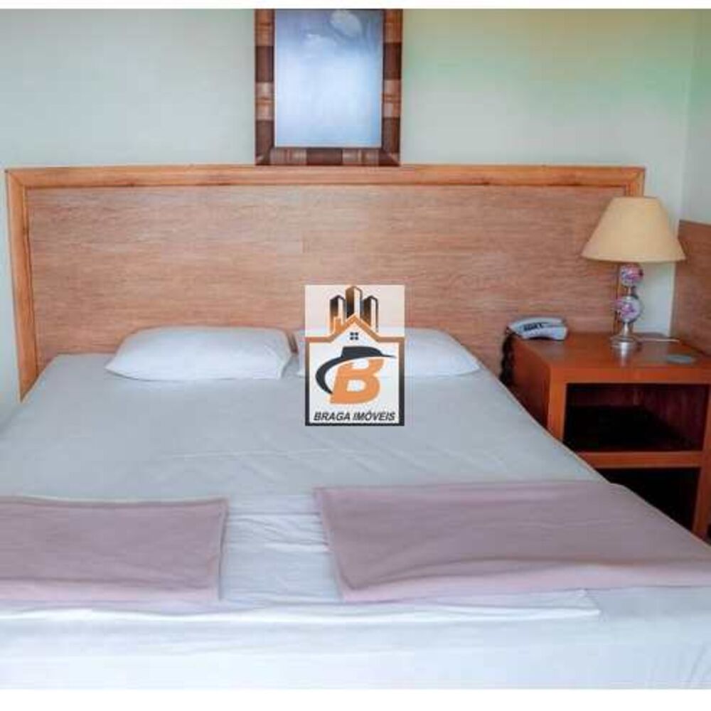 Casa de Condomínio à venda com 12 quartos, 470m² - Foto 2